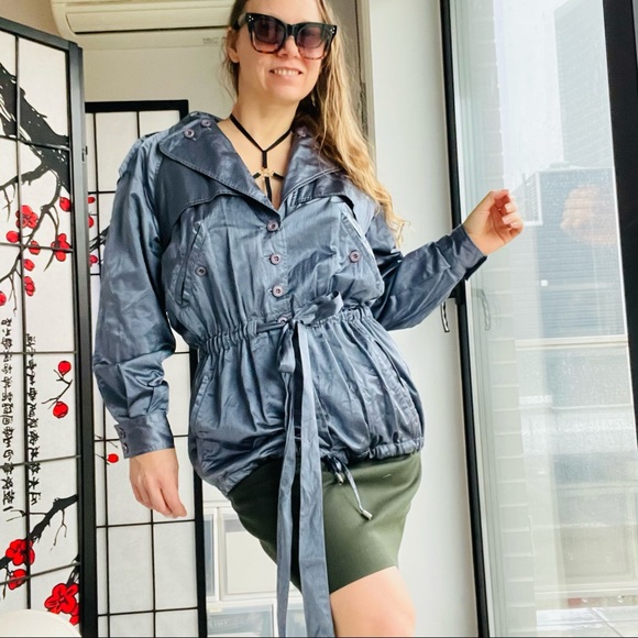 🚢 Reformation Vintage Metallic Belted Satin Trench Coat - Picture 10 of 16